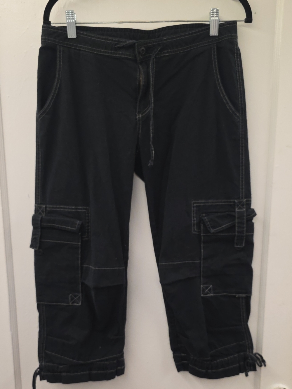 PrAna Organic Cotton Cargo Capri Pants Black Size 8 Drawstring Utility